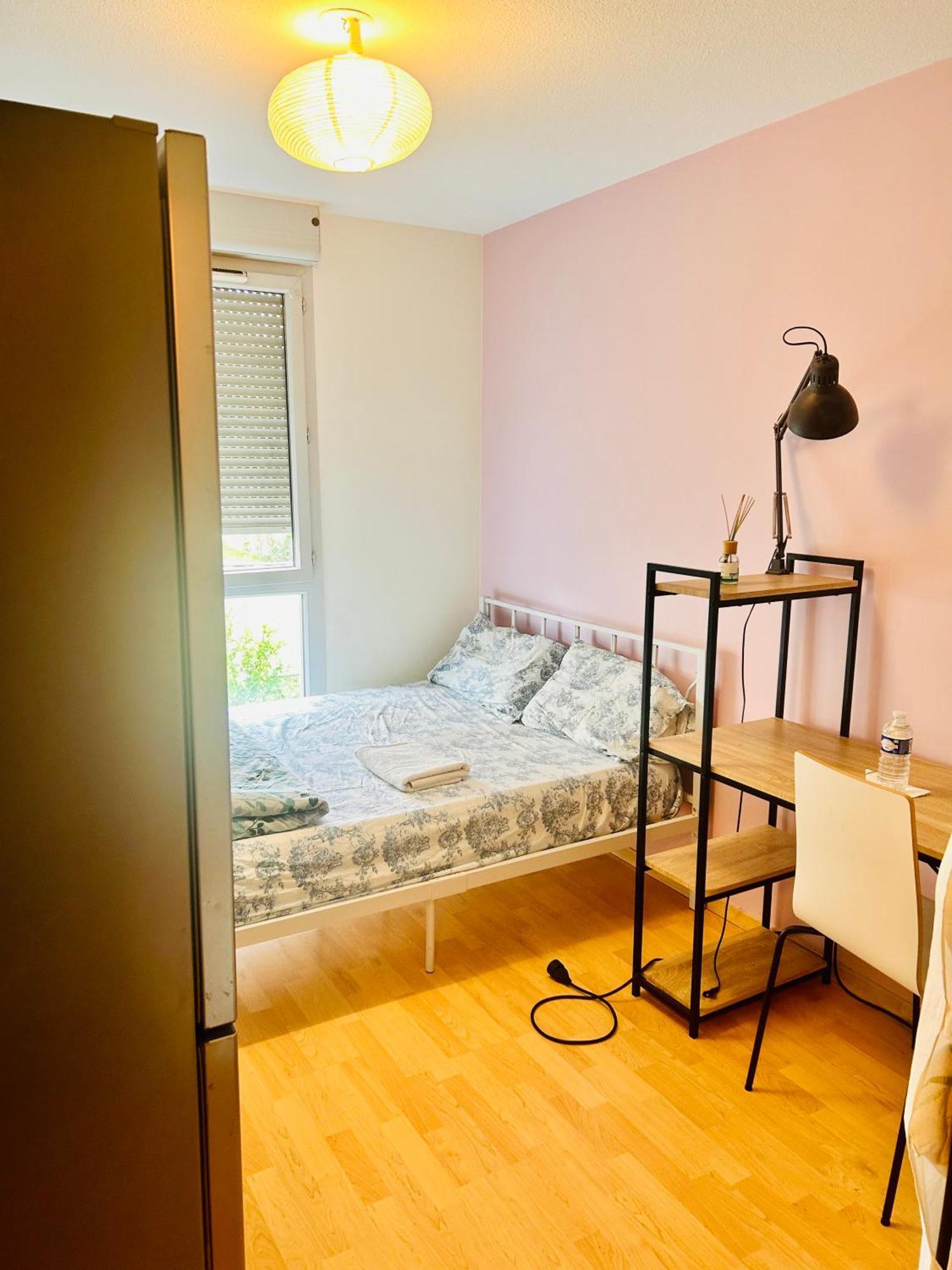 Chambre Prive Classe Вильорбан Екстериор снимка